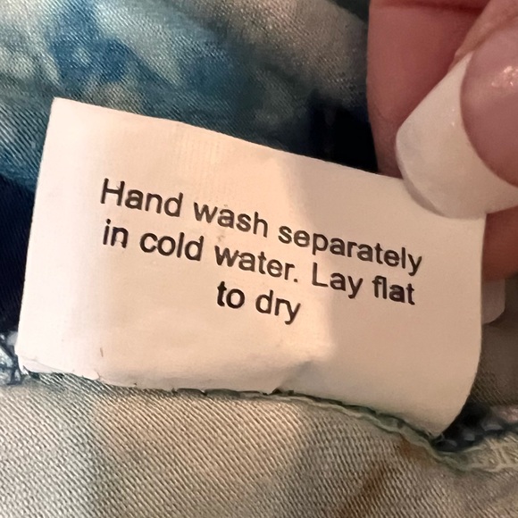 Earthbound Trading Company Blue Swirled Poncho Style Blouse. Size Large. - Picture 6 of 9